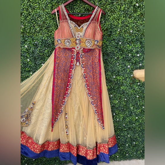 Beautiful lehnga set - Picture 4 of 7